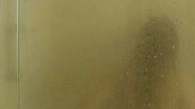 Kill Me Three Times best scenes