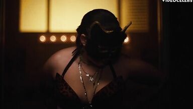 Multiple teen actress hot in Euphoria