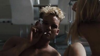 Amber Heard fucked by three