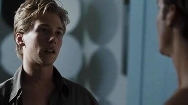 Amber Heard fucked by three