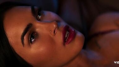 Megan Fox sexy in Expend4bles