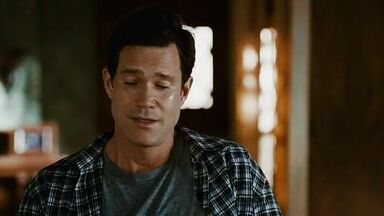 Amber Heard bikini scenes