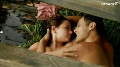 Ana de Armas sexy in El Eden Perdido