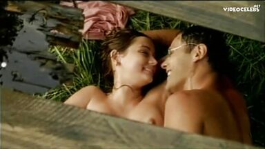 Ana de Armas sexy in El Eden Perdido