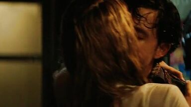 Sexy Latina in hot scene