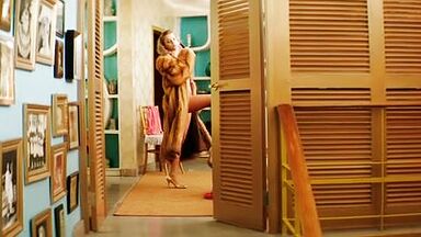 Sexy Latina in hot scene