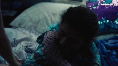 Hunter Schafer sexy in Euphoria (continuation)