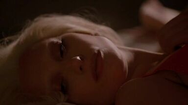 Lady Gaga fucks in her favorite position in a jacuzzi