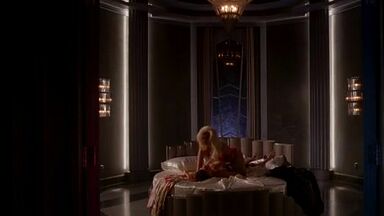 Lady Gaga fucks in her favorite position in a jacuzzi