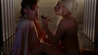 Lady Gaga fucks in her favorite position in a jacuzzi