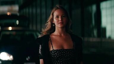 Jennifer Lawrence sexy in The Beaver
