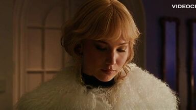 Jennifer Lawrence sexy in X-Men Days of Future Past