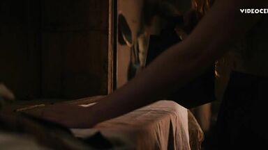 Hot scene with Dakota Fanning is incredible