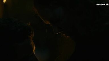 Hot scene with Dakota Fanning is incredible