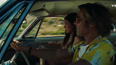 Dakota Fanning Margaret Qualley sexy moment