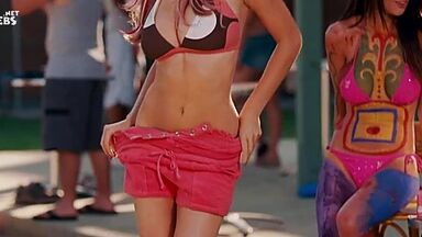 Pool party with the blondes