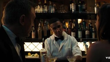 Ana de Armas and James Bond have an explosive date