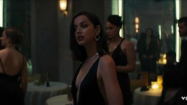 Ana de Armas and James Bond have an explosive date