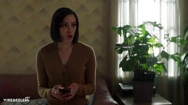 This is what Melissa Barrera looks like after a hot shower