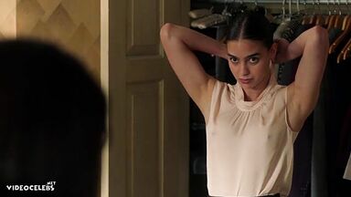 This is what Melissa Barrera looks like after a hot shower