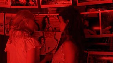 Blonde prefers both men and women