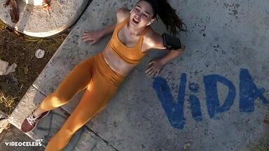 Hot bath in the bathtub with the two hot brunettes