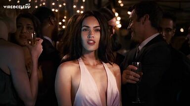 Caught at work by wife while dancing on her lap