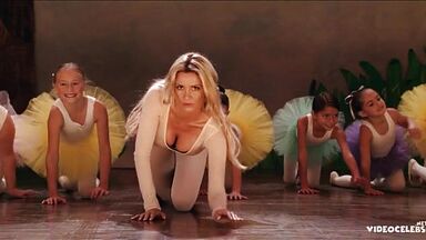 April Rose and her sexy dance