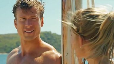 Sydney Sweeney and Glen Powell sex under the shower