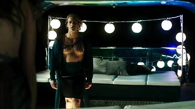 Teresa Palmer sexy in Point Break