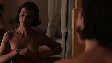 Monica Bellucci nude in L’ultimo capodanno