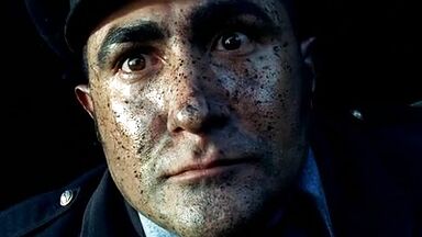 Monica Bellucci sexy in Dobermann (1997)