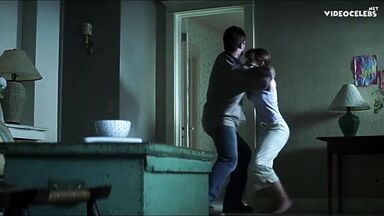 Jennifer Lopez sexy in Enough