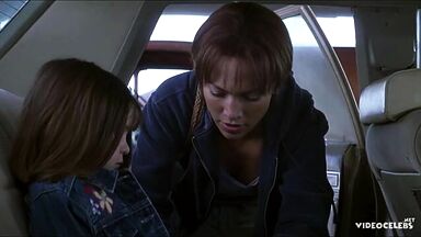 Jennifer Lopez sexy in Enough