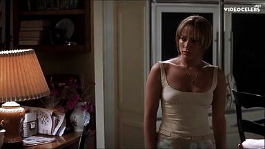 Jennifer Lopez sexy in Enough