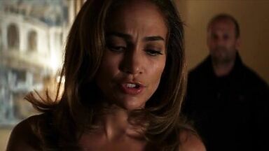 Jennifer Lopez sexy in Parker