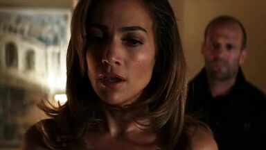 Jennifer Lopez sexy in Parker