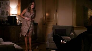 Jennifer Lopez sexy in Parker