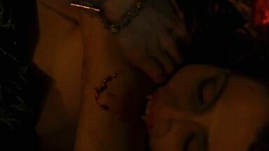 Monica Bellucci nude in Bram Stoker's Dracula