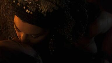 Monica Bellucci nude in Bram Stoker's Dracula