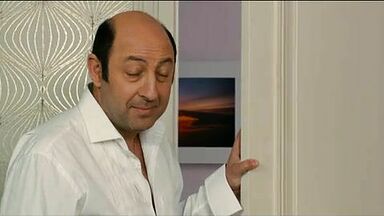 Monica Bellucci nude in Des gens qui s'embrassent (2013)