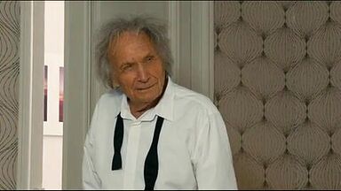 Monica Bellucci nude in Des gens qui s'embrassent (2013)