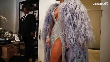 Jennifer Lopez sex in Fashion Moments