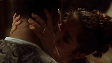 Salma Hayek showing ass crack