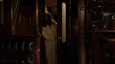 Salma Hayek showing ass crack