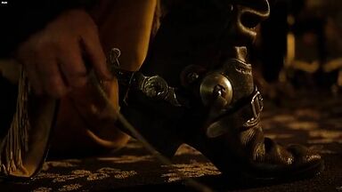 Salma Hayek showing ass crack