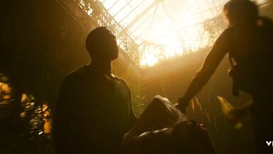 Jennifer Lopez sexy in The Mother