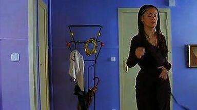 Salma Hayek sexy in La Gran Vida