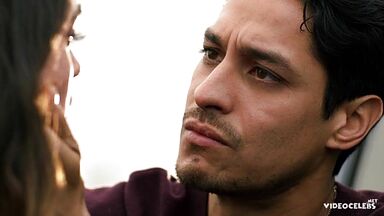 Mishel Prada sexy in Vida (2019)