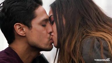 Mishel Prada sexy in Vida (2019)